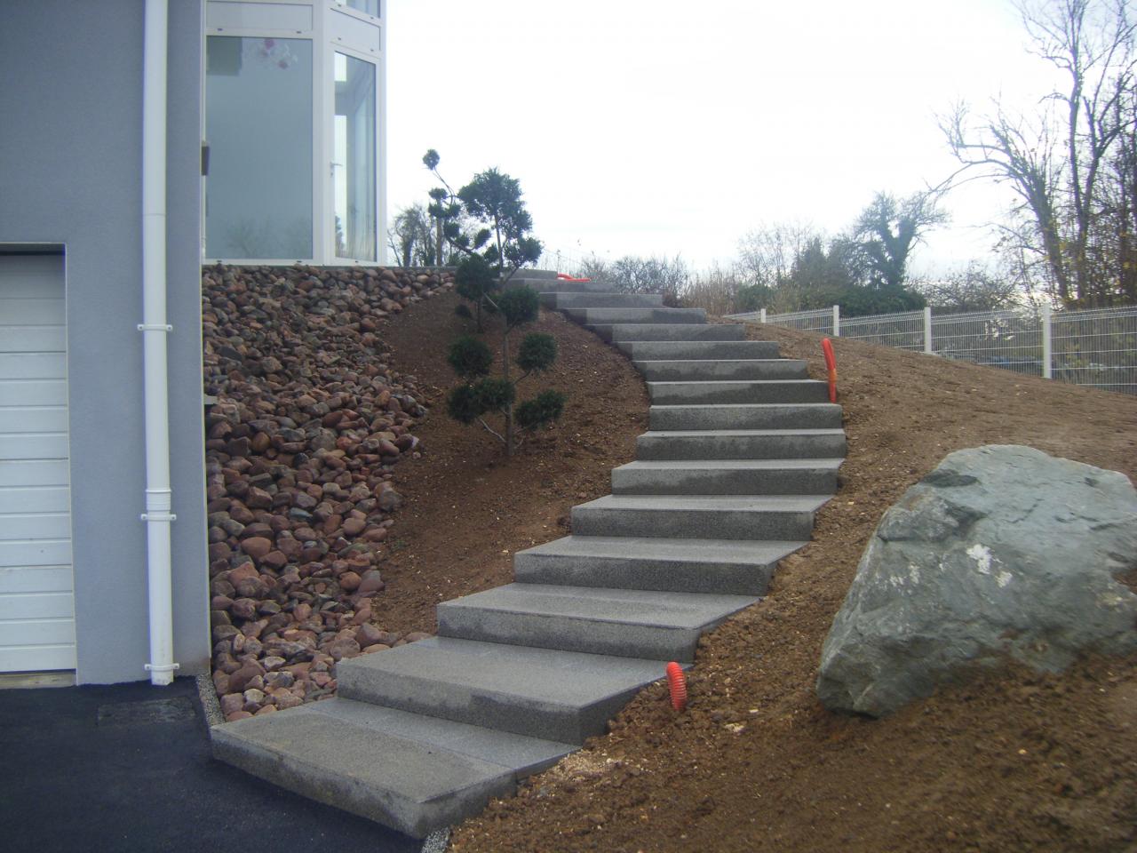 Création d'escalier en béton dans la Lozère